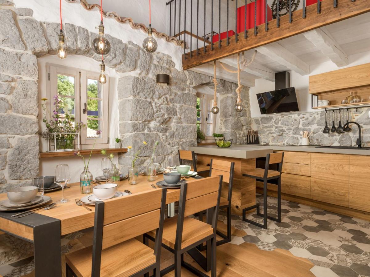 Jurdani Holiday Home Villa Antonio By Interhome מראה חיצוני תמונה